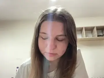 Stripchat Live Sex Cam of HwaTrippel