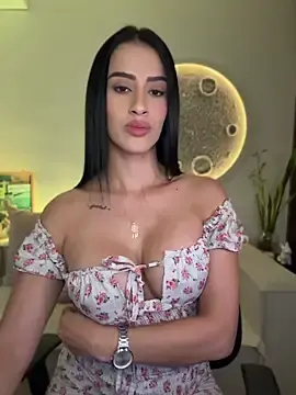 Stripchat Free Live Porn of SarahhSmitth1