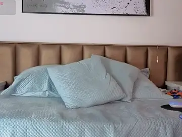 Stripchat Live Sex Cam of Ethan__Walker