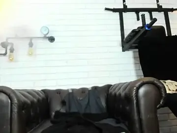 Stripchat Watch Live Sex Cams of ItaloMoore