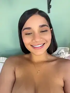Stripchat Best Webcam of AlessiaVallmont