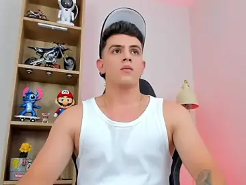 Stripchat Live Porn of Mikecooper