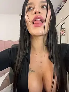Stripchat Best Webcam of Emmily_19