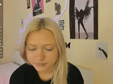Stripchat Live Porn of MidnightPoise