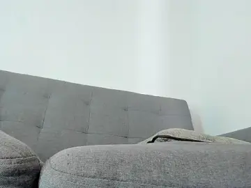 Stripchat Best live sex cam show of emiily15__