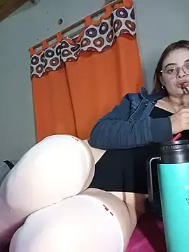 Stripchat Free Live Porn of Emmacut