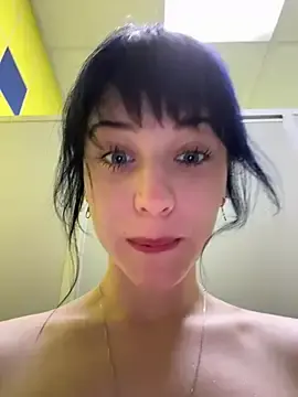 Stripchat Live Sex Cam of Only_April