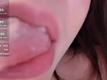 Stripchat Adult Webcam of tingting-youu