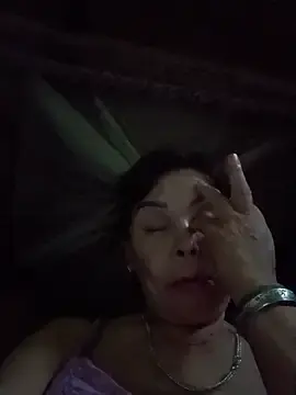 Stripchat Free Live Porn of Kiki_sexyy