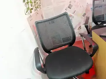 Stripchat Live Porn of Nahomi_hot_77