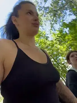 Stripchat Free Live Porn of MiraReach