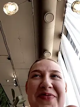 Stripchat Sex Cam of caressyourself