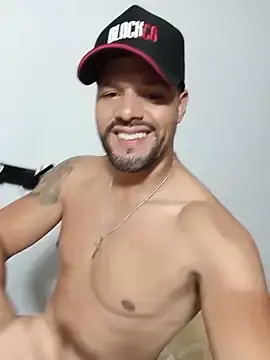 Stripchat Live Sex Cam of mario181309