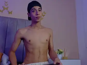 Stripchat Sex Cam of Liam__Mercury