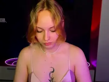 Stripchat Live Porn of rikkitikkitavik