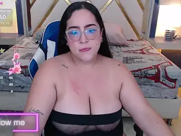 Stripchat Free Porn Cam of Sofiia_davis23