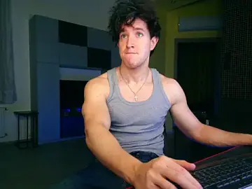 Stripchat Live Sex Cam of ChristianLevine_