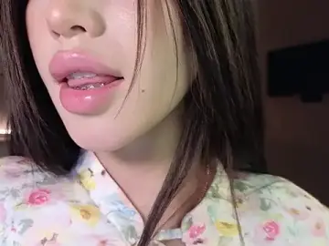 Stripchat Best live sex cam show of Ella_lee15