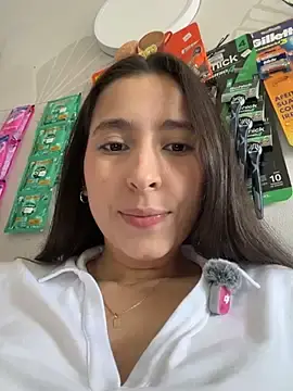 Stripchat Watch Live Sex Cams of LittleDoll___