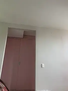 Stripchat Live Sex of LittleDoll___