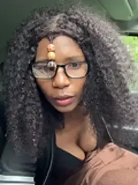 Stripchat Best Webcam of ShantelSexyYoungMilfie