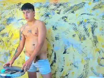 Stripchat Live Sex Cam of ThomasThundr