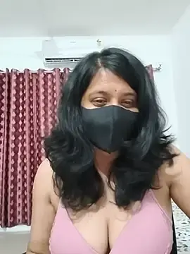 Stripchat Live Sex Cam of Cute-Maanvi