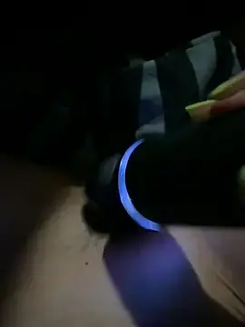 Stripchat Live Sex Cam of Wet-Pussycat