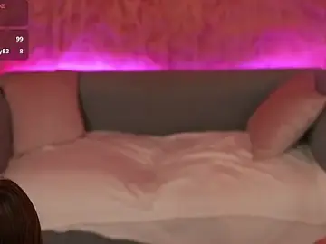 Stripchat Live Sex Cam of JennyyLuv