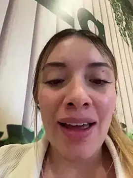 Stripchat Adult Webcams of valery_mora