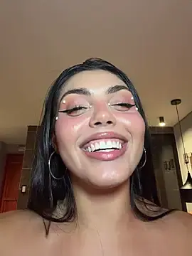 Stripchat Live Sex Cam of zui_lu