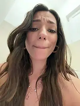 Stripchat Best Webcam of -_MiaQueen_-
