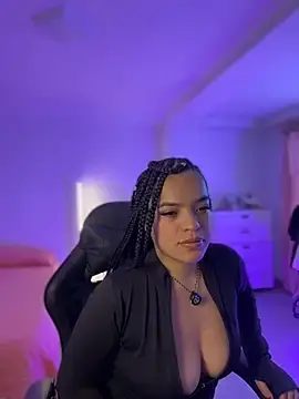 Stripchat Adult Webcam of JuanitaMore01