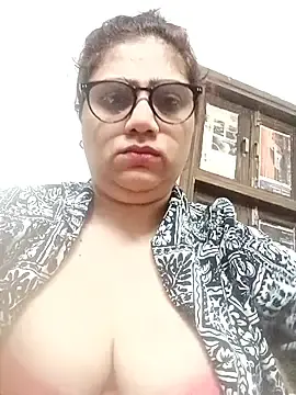 Stripchat Free Porn Cam of yourchahat27