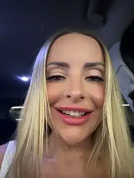 Stripchat Live Sex of EmaSalis