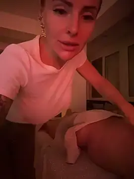Stripchat Nude Webcam of EmaSalis