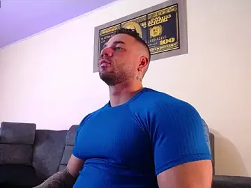 Stripchat Adult Webcam of JeremyLowe