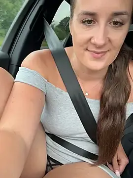 Stripchat Sex Cam of EllaMae