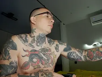Stripchat Watch Live Sex Cams of Tommy_cat