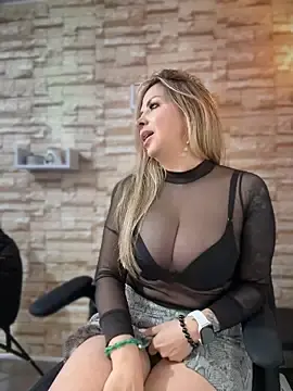 Stripchat Free Live Porn of _Abril-Office1