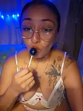 Stripchat Adult Video Chat of sweetshubbymami
