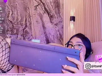 Stripchat Adult Webcam of Mhiaa_Sweet