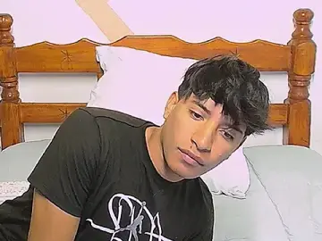 Stripchat Nude Webcam of matteo_rivas