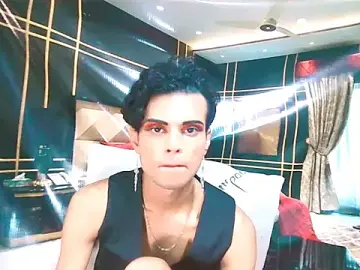 Stripchat Free Porn Cam of IndianLipstickLuna