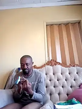 Stripchat Free Porn Cam of Ogmelo