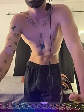 Stripchat Sex Chat of Aaron_hyuga