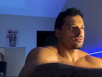 Stripchat Free Live Porn of Lucasfit24