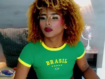 Stripchat Live Sex Cam of AshleySofiaThenison