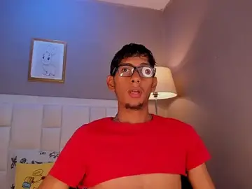 Stripchat Free Live Porn of Nick_Collins18