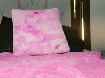 Stripchat Sex Cam of mia_099